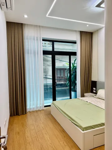 Bán Nhà riêng 45m2 có sẵn 45 m2 thổ cư giá 13.9 tỷ tại đường 111 Cù Chính Lan Phường Phương Liệt Quận Thanh Xuân Hà Nội
Lh:0377224604
