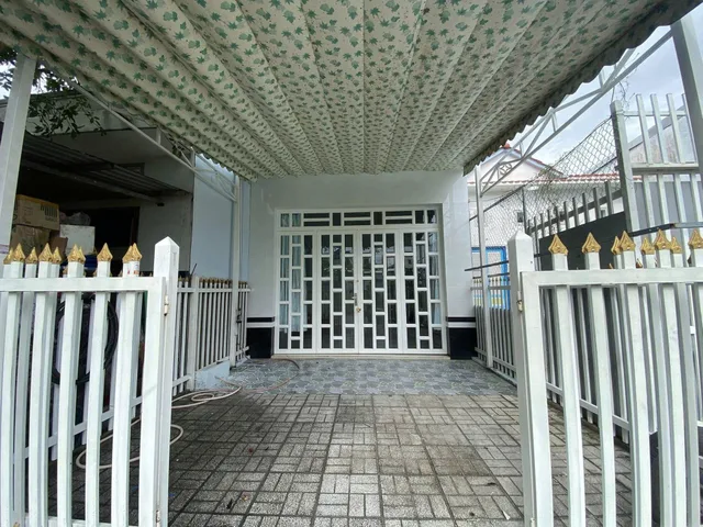 Chủ gửi bán căn nhà ở cấp 4 ở Phước Hiệp - Củ Chi cần bán gấp để cho con qua nước ngoài học. DT 90m2, giá 800TR.
