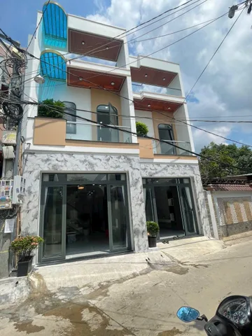 CHỦ GỬI 2 CĂN NHÀ PHỐ 1 LẦU 1 TRỆT ĐANG HOÀN THIỆN ( HOÀN CÔNG ) BỬU HOÀ - P. BIÊN HOÀ.