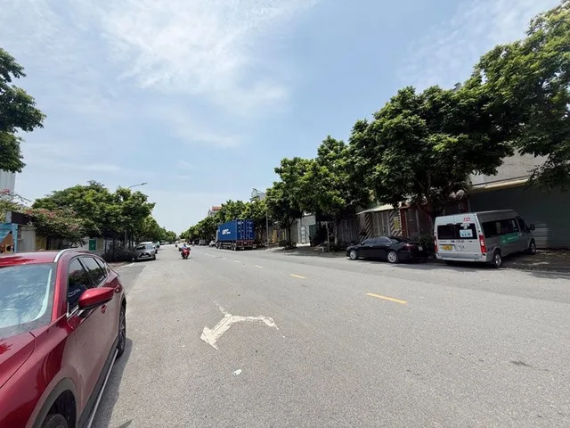 Bán đất ngõ 193 Phúc Lợi: 92,3m2 nhà C4 mặt tiền 5m, đường 30m, view trường học các cấp 1 2 3