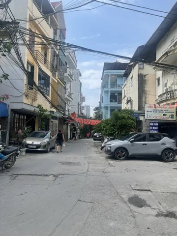 Bán nhà mới 5 tầng đường Hoàng Mai, phường Tương Mai, giá hơn 8 tỷ.