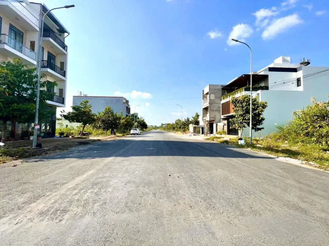 Bán cặp nền 200m2 đường A4 KDC Tân Phú, Phường Hưng Phú, Cách Siêu Thị Go khoảng 7km