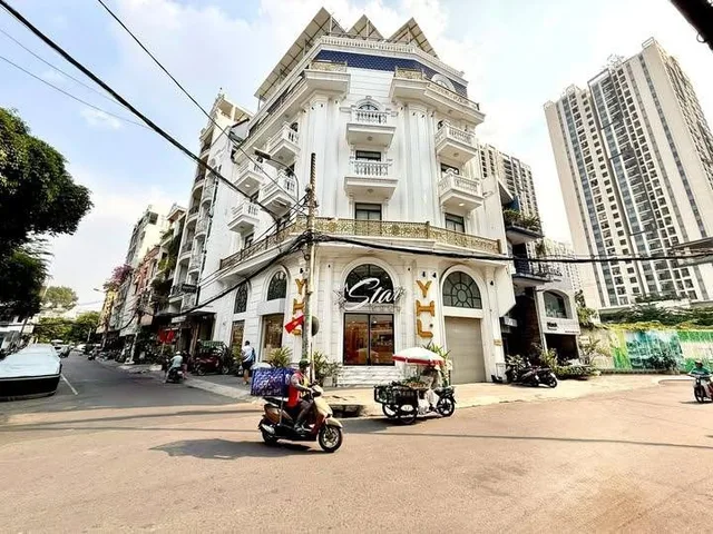 Bán tòa nhà góc 2 mặt tiền Cách Mạng Tháng 8 Quận 10 – DT 9x18m (CN 127.5m²), hầm 7 tầng
