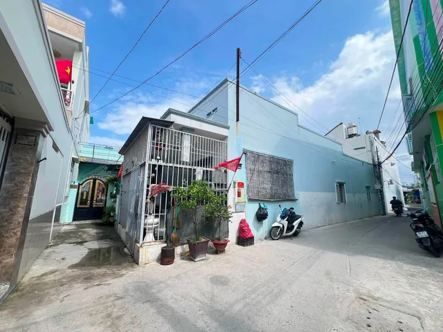 Bán Nhà riêng 100m2 có sẵn 100 m2 thổ cư giá 2.3 tỷ tại Đường Trần Hưng Đạo - Chọn - Phường Phan Thiết Lâm Đồng