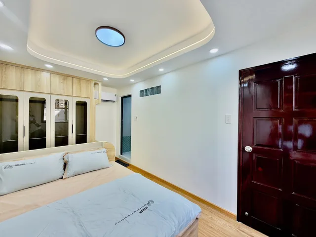 Hẻm 6m xe hơi chạy thông! Bán nhà 3 tầng (4x11m) mới cứng gần ĐH Ngoại Thương D5 Bình Thạnh. Gía nhỉnh 8 tỷ