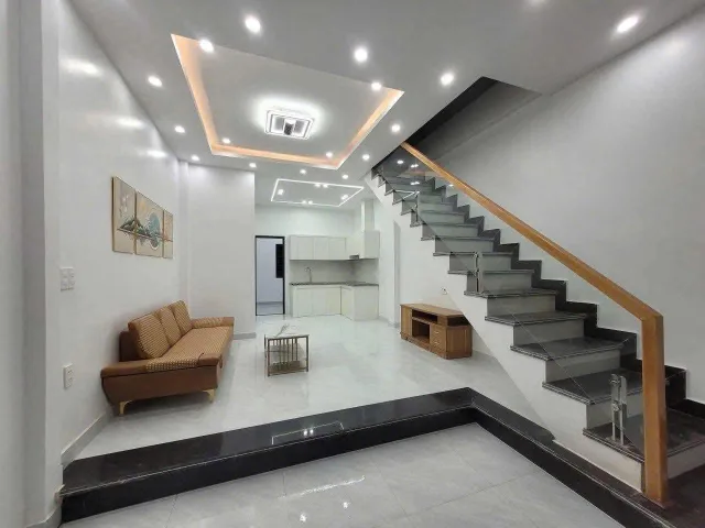 🔥 BÁN NHÀ 2 TẦNG QUỲNH CƯ – HÙNG VƯƠNG – HỒNG BÀNG Giá chỉ 2,1 tỷ 
LH 0979087664