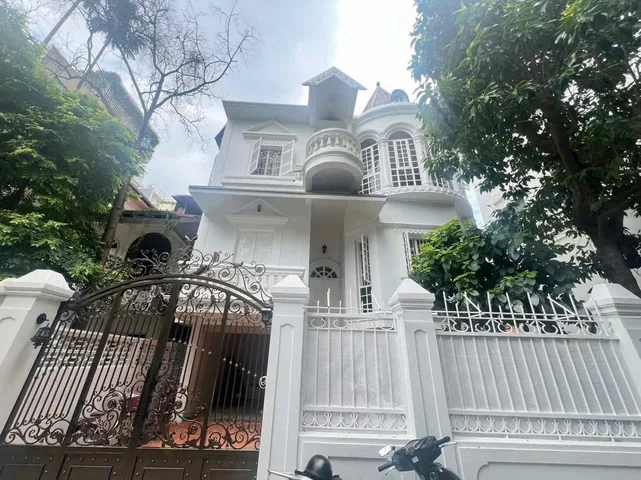 BÁN NHANH SIÊU BIỆT THỰ SÂN VƯỜN VIP PHỐ ĐẶNG THAI MAI-TÂY HỒ-DT 295M2 3 TẦNG MT 11M-75 TỶ