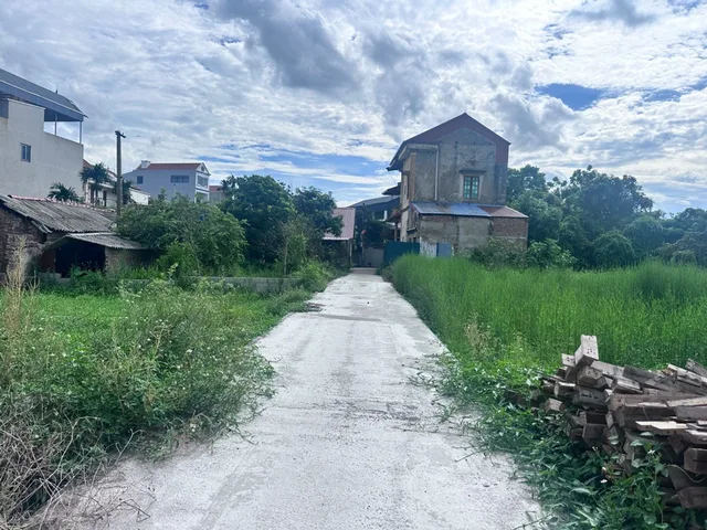 bán đất, hòa bình- văn giang, đường rộng thẳng tắp, trước nha mênh mông, nhỉnh 2.4 tỷ