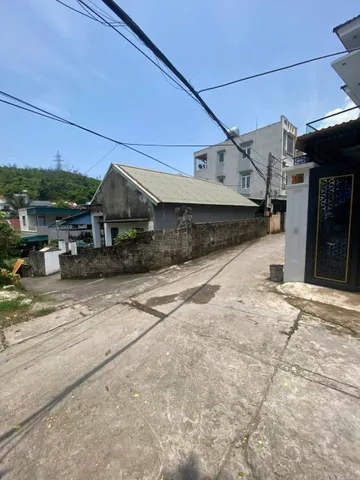 🔥 BÁN ĐẤT HÀ TRUNG – HẠ LONG | 194,6M² | GIÁ 32TR/M²
Bán Đất 194.6m2 có sẵn 154.1 m2 thổ cư giá 6.23 tỷ tại - Chọn - Phường Hà Trung Thành phố Hạ Long Quảng Ninh
