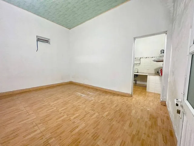🔥 SIÊU HIẾM QUỲNH CƯ – 63M² NGANG 5M, CÓ NHÀ + SÂN CỔNG – CHỈ 1,8 TỶ! 🔥
