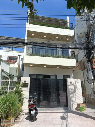 Bán Nhà 3 tầng tại Đường Đồng Nai, Nha Trang Tiện Kinh Doanh