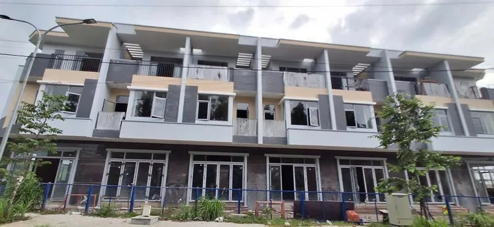 Bán Nhà riêng 70m2 có sẵn 70 m2 thổ cư giá 5 tỷ tại Đường Đinh Công Tráng Phường Hắc Dịch Thành phố Phú Mỹ Bà Rịa - Vũng Tàu