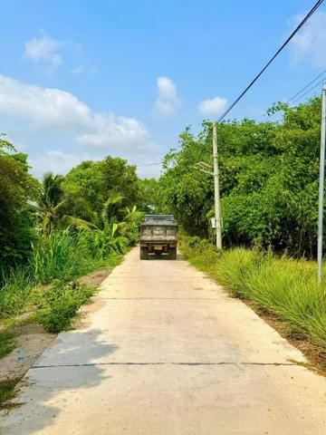 Bán đất thổ cư 5x21 mt bê tông 4m gần ngã 4 Lạc Tấn có chợ trường học tại Long An