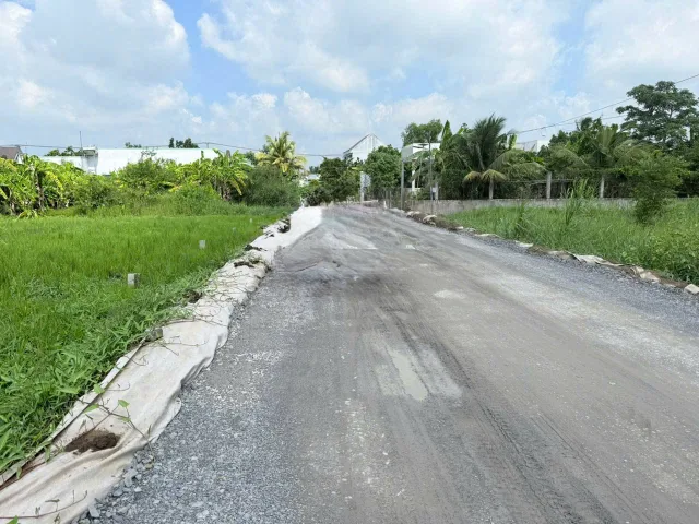 Bán Đất thổ cư 5x21 mt Huỳnh Ngọc Xinh gần KCN cách QL1A 3km tại Long An