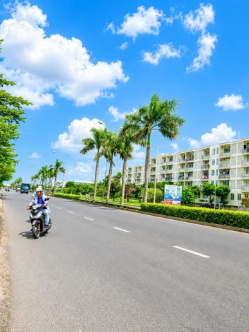 Đất - mặt bằng kinh doanh - giá  4,4 tỷ - 2 mặt tiền đường trước sau, mặt tiền phía trước là đường số 5, mặt tiền phía sau là đường N19, khu dân cư Long Hậu, diện tích 5m × 20m