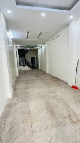 Cho thuê nhà Mặt Phố PHÚ DIỄN, Bắc Từ Liêm. 22 triệu/ tháng. Ưu tiên: Hộ gia đình, Văn phòng, Spa, KD Onl, Trưng bày sạch...