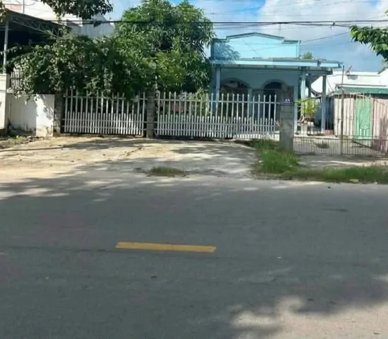 Bán Đất 448m2 có sẵn 100 m2 thổ cư giá 6.5 tỷ tại Phường Tân Thiện Thị xã La Gi Bình Thuận