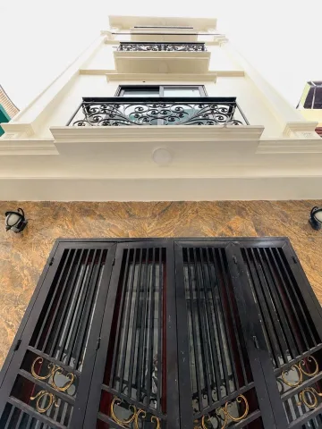 Bán Nhà riêng 38m2 có sẵn 38 m2 thổ cư giá 11.3 tỷ tại Đường Láng Hạ Phường Láng Hạ Quận Đống Đa Hà Nội