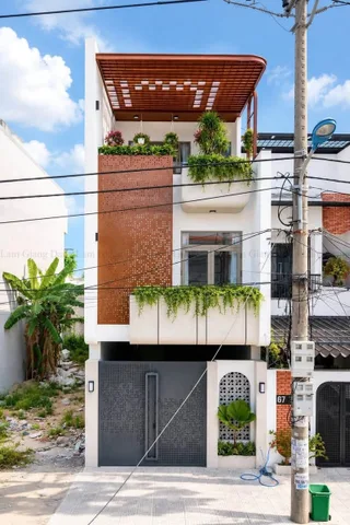 🔴 Bán gần Biển đường 7m5 Nguyễn Thuý, Hoà Minh, 3 Tầng - Giá 9.9 tỷ TL