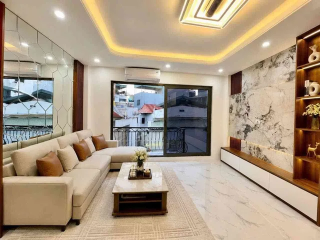 Nhà mới Khương Trung 35m2 x 6T thang máy, ô tô đỗ cửa, sổ nở hậu, giá 10.5 tỷ