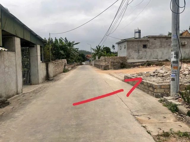 Bán Đất 74m2 giá 550 triệu tại - Chọn - Xã Kỳ Sơn đường thông. L/h:076.231.9990 e Thúy
