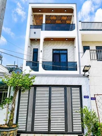Nhà 2 lầu - 5m x 16m  - Giá 4,2 tỷ - Kế bên Khu dân cư Hoàng Hoa - Long Hậu - đường Lê Văn Lương - liên hệ 0919089456