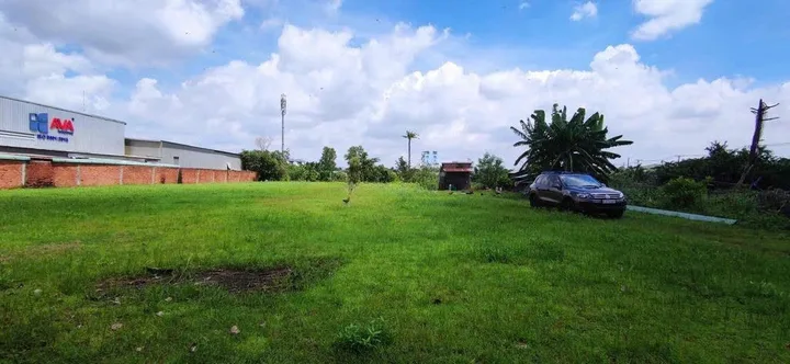 Cho thuê Đất 3800m2 hẻm xe tải 6m đường Bưng Ông Thoàn phường Phú Hữu Quận 9 giá 30 triệu/tháng.