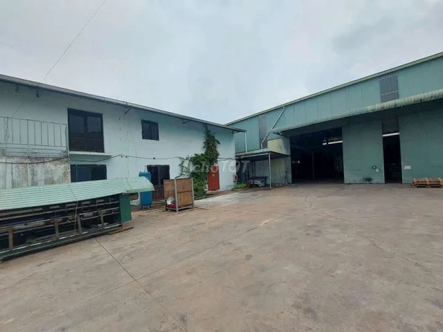 Cho thuê xưởng 3500m2.Pccc vách tường,Đường xe công.Khánh Bình ,Tân Uy