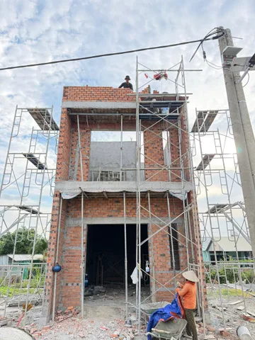 800TR NHẬN NHÀ NGAY – NHÀ 1 TRỆT 1 LẦU NGAY NGÃ TƯ TÂN TRIỀU