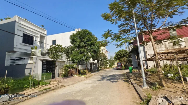 BÁN LÔ ĐẤT ĐẸP ĐỐI DIỆN TRƯỜNG CAO ĐẲNG DU LỊCH CÁCH HẠ – NAM SƠN 2,45 TỶ