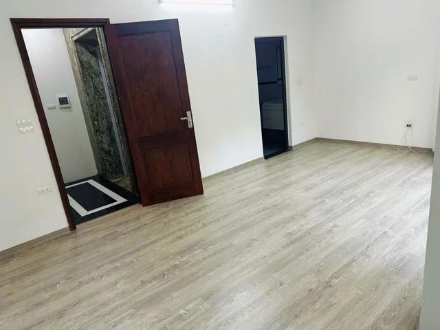 Nhà mới thang máy mặt ngõ ô tô đường Hoàng Mai phường Tương Mai kinh doanh đỉnh.