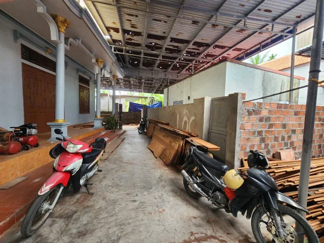 Bán Đất 68m2 giá 990 triệu tại -Thuỷ Triều trên đất có sẵn 2 phòng trọ .l/h:076.231.9990 e Thúy