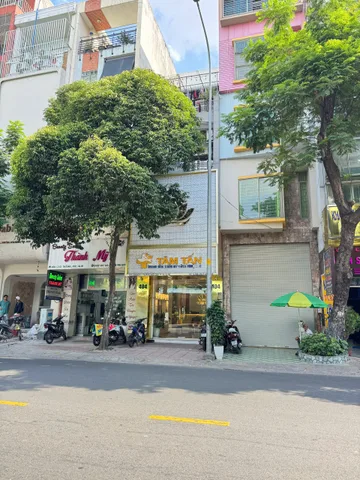 Top nhà vị trí đẹp 4 x 16m 1 trệt 3 lầu Cao Thắng Quận 10 TP.HCM