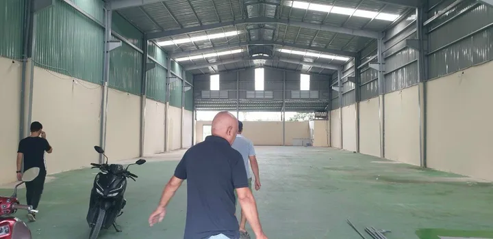 NHÀ XƯỞNG CHO THUÊ LÁI THIÊU THUẬN AN BÌNH DƯƠNG DT: 500M GIÁ 23 TRIÊU LH: 0908561228