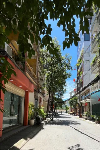 Nhà dân xây Lê Trọng Tấn, 60m², 5 tầng thoáng sáng, 1 phút ra ô tô, 15.5 tỷ