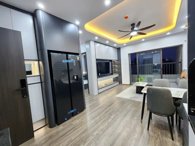 CC Hoàng Đạo Thành 68m2 - 2PN2WC - Căn góc: Hãy xem căn hộ này nếu anh/chị đang cần nơi ở thoáng và tiện ích đủ.