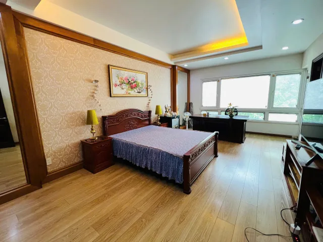 Bán Nhà Mặt Tiền 31-33 Thạch Thị Thanh, Phường Tân Định, Quận 1