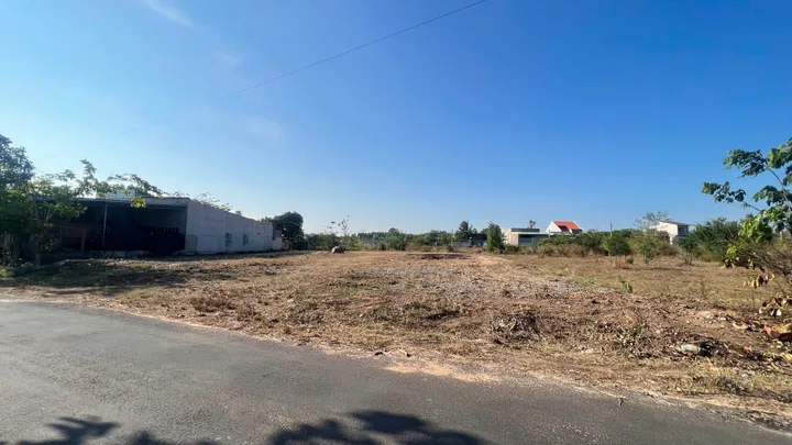 Bán Đất 1175.6m2 có sẵn 100 m2 thổ cư giá 9.2 tỷ tại - Chọn - Xã Phước Tân Huyện Xuyên Mộc Bà Rịa - Vũng Tàu