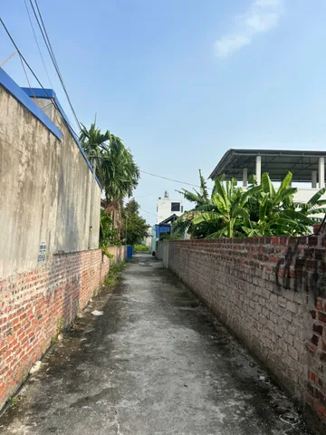 Bán Đất 62m2 thổ cư giá 980 triệu tại Thuỷ Triều ngõ ô đi ra vsip gần.l/h:076.231.9990 e Thúy
