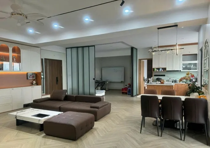 Cho thuê Căn hộ chung cư 140m2 giá 18 triệu tại - Chọn - Phường Yên Hoà Quận Cầu Giấy Hà Nội