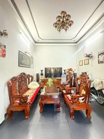 Bán Nhà riêng 81.9m2 có sẵn 81.9 m2 thổ cư giá 3.7 tỷ tại Đường Phan Đình Phùng - Chọn - Phường Cẩm Thành Quảng Ngãi