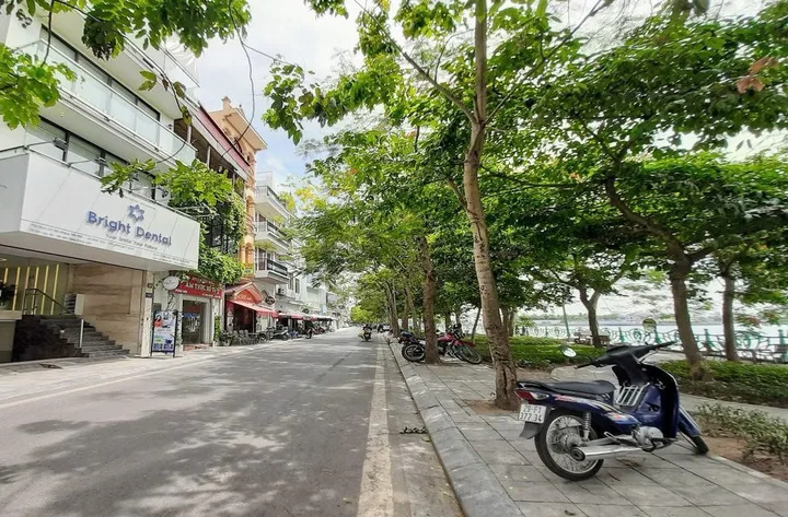 BÁN TOÀ APARTMENT LÔ GÓC SIÊU ĐẸP MẶT PHỐ MẶT HỒ TÂY VIEW TRIỆU ĐÔ-DT 130M2 8 TẦNG MT 6M-GIÁ 94.5 TỶ