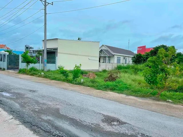 BÁN 750M2 ĐẤT GẦN SÁT QUỐC LỘ 14, NGAY TTHCN SÁT BECAMEX DÂN ĐÔNG GIÁ 545TR