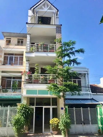 Bán Nhà riêng 74m2 có sẵn 74 m2 thổ cư giá 9.8 tỷ tại Phường Vĩnh Nguyên Thành phố Nha Trang Khánh Hòa
