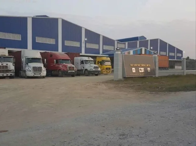 Bán Kho, nhà xưởng 32373.2m2 có sẵn 3 m2 thổ cư giá 115 tỷ tại Đường Đh173 (Đường Huyện 173 Cũ) Xã Phong Nẫm Huyện Giồng Trôm Bến Tre