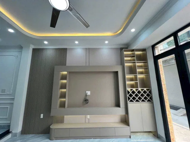 BÁN NHÀ 3 TẦNG KIẾN THIẾT – SỞ DẦU, HỒNG BÀNG