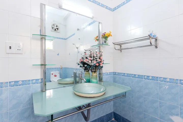 💎 CHO THUÊ NHÀ MẶT TIỀN PHAN CHU TRINH – 6PN – HỒ BƠI – CÁCH BIỂN 600M – 35 TRIỆU/THÁNG 🌊