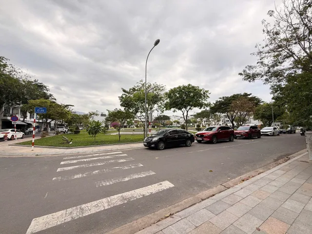 HÀNG HIẾM LÔ KỀ GÓC VIEW CÔNG VIÊN Vị trí đẹp đường Vũ Lăng, lô kề góc, đối diện khu Biệt thự VCN Phước Hải