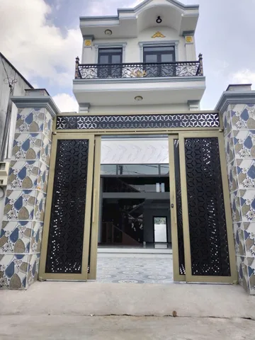 Bán nhà hẻm // Bùi Công Trừng, xã Đông Thạnh dt 80m2, 1 lầu, 3pn, 4wc , đã hoàn công giá 4,88 tỷ