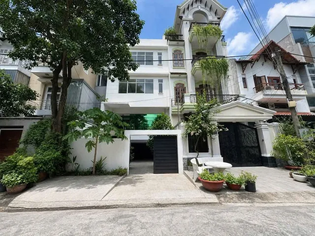 Cho thuê Căn Nhà 123m Hầm + 3 Lầu đường số 25 khu bên sông hiệp bình chánh  thủ đức